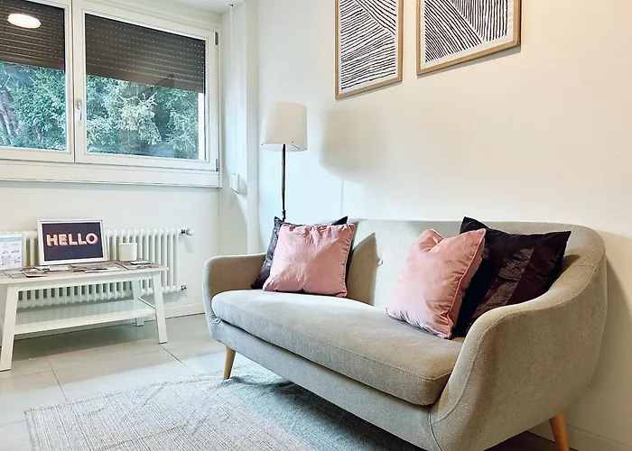 The Charming Suite - Few Steps From The Lake!